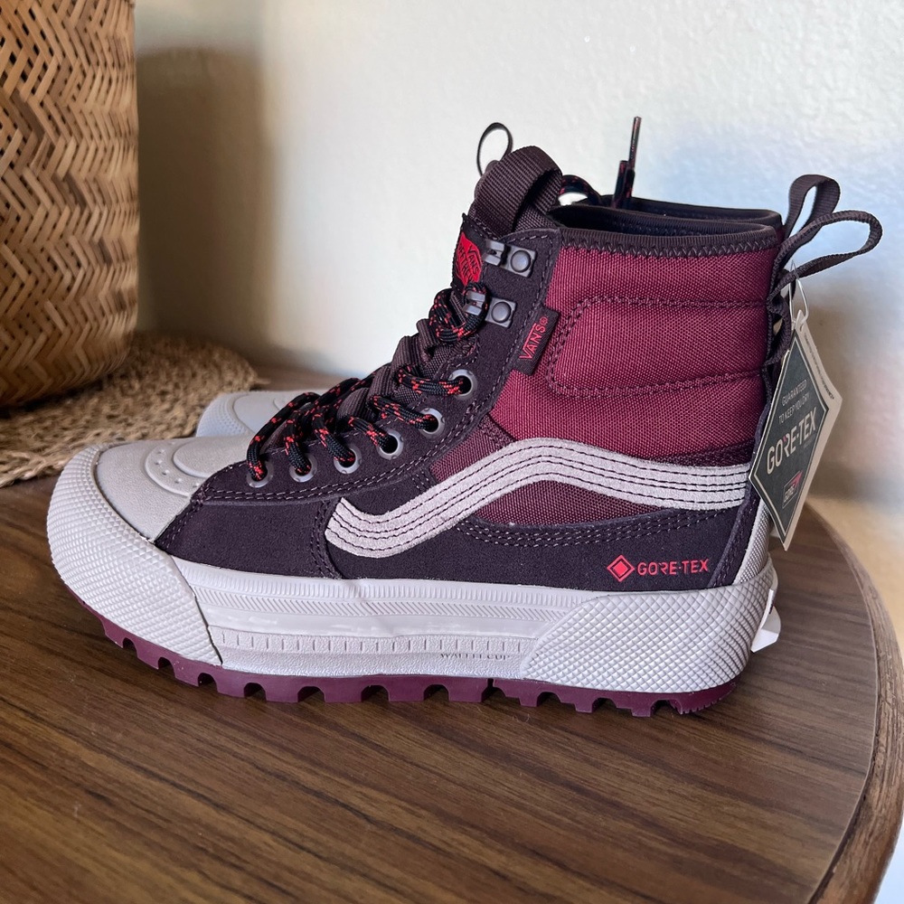 NEW - Vans MTE™ SK8-HI® GORE-TEX® hiking winter boots